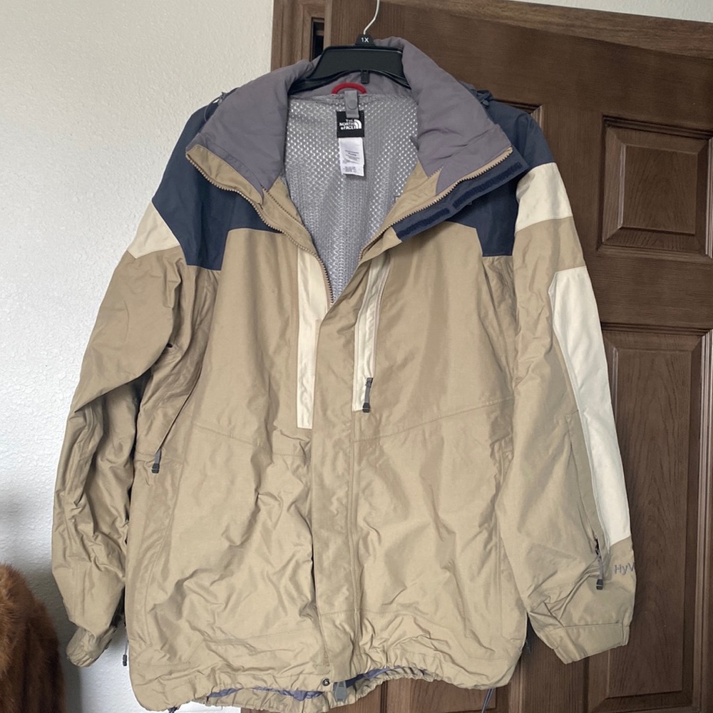 XL men’s north face coat